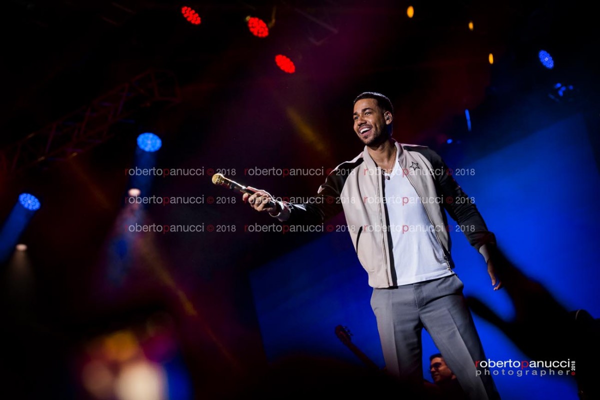 foto concerto Romeo Santos - Palalottomatica 10-05-2018