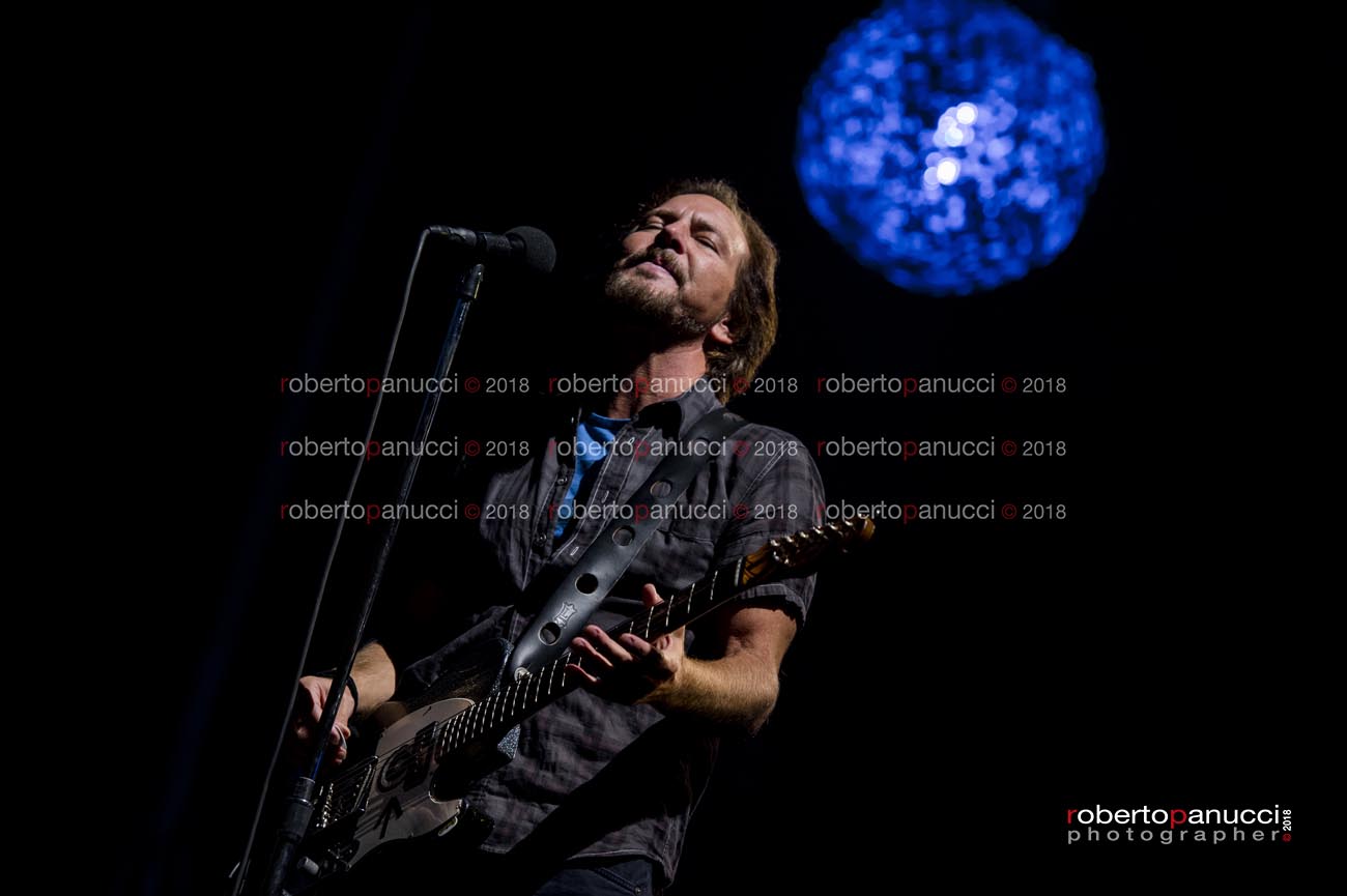foto concerto Pearl Jam - Stadio Olimpico 26-06-2018
