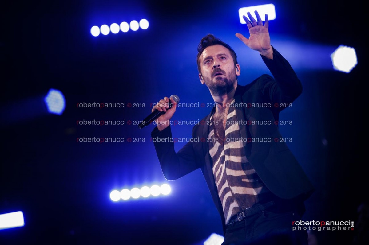 foto concerto Cesare Cremonini - Palazzo dello Sport di Roma 11-12-2018