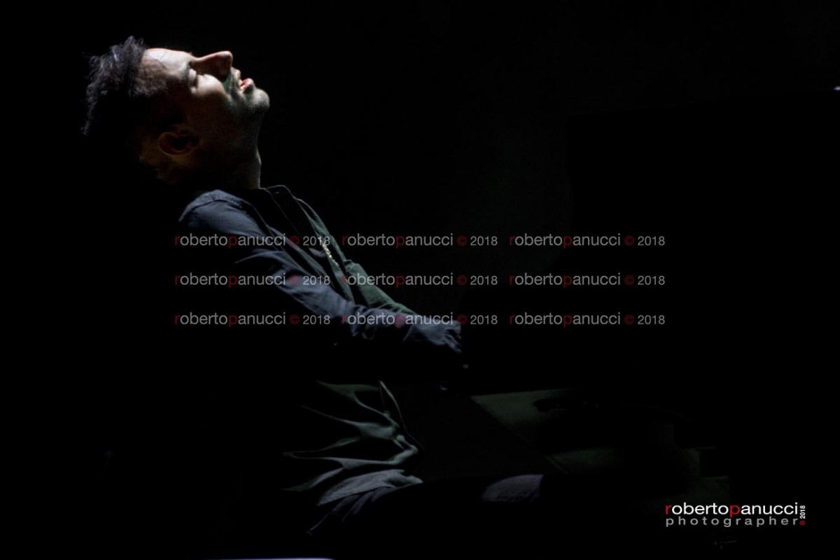 foto concerto Peter Bence - Teatro Brancaccio 03-12-2018