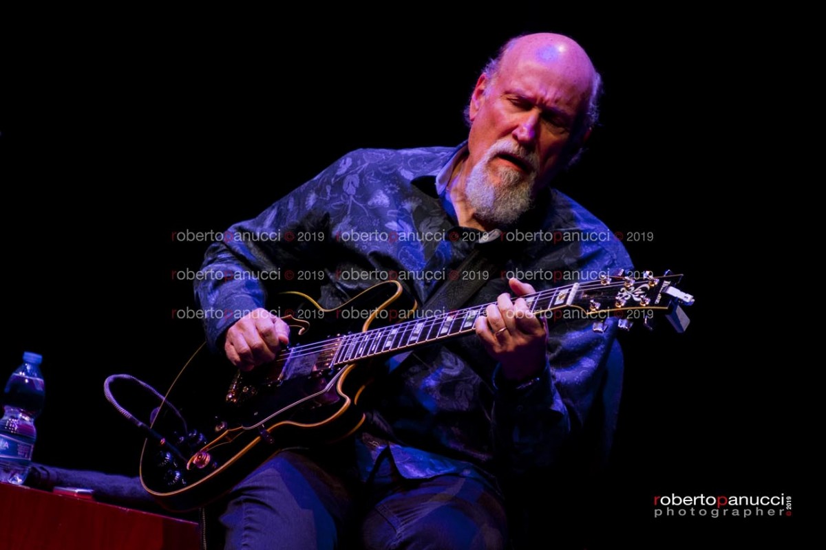 foto concerto John Scofield - Auditorium Parco della Musica 11-02-2019