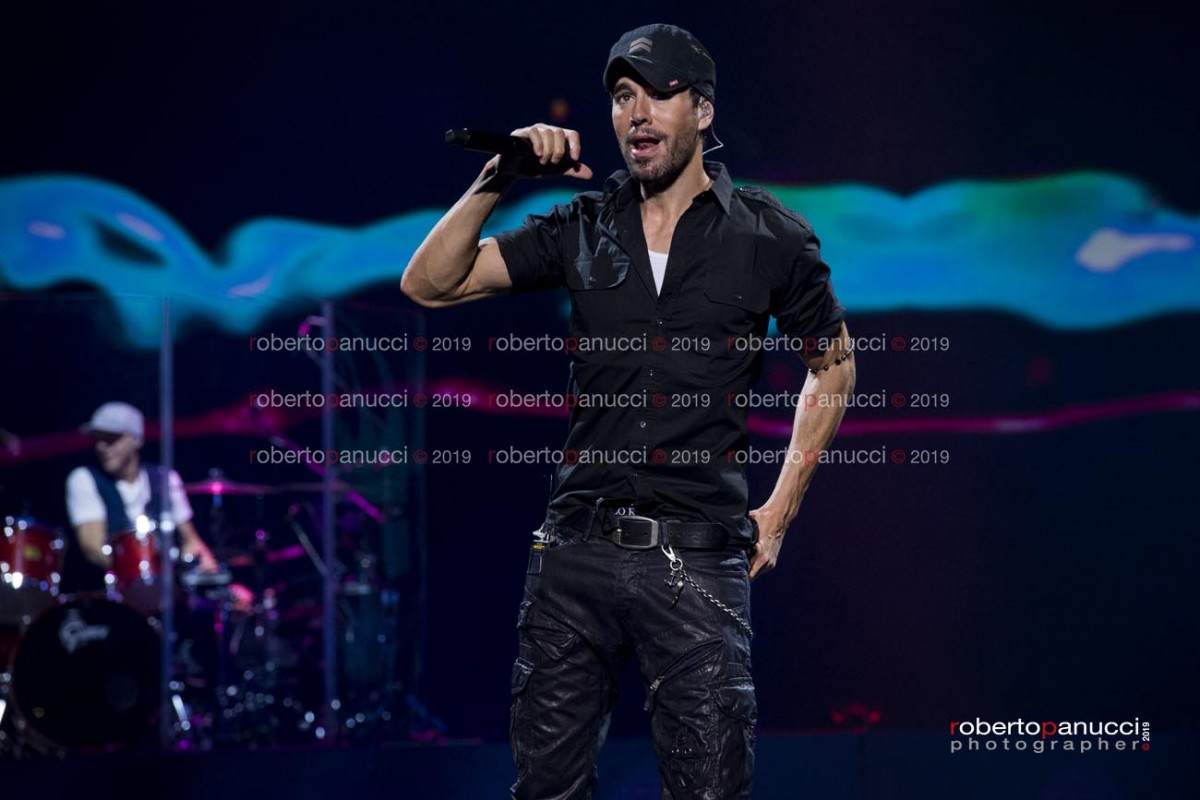 foto concerto Enrique Iglesias – Palazzo dello Sport 05-05-2019