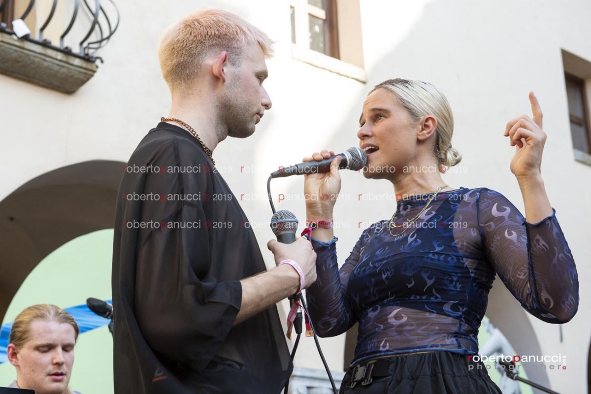 foto concerto Huntly - Ypsigrock Festival - Castelbuono 09-08-2019