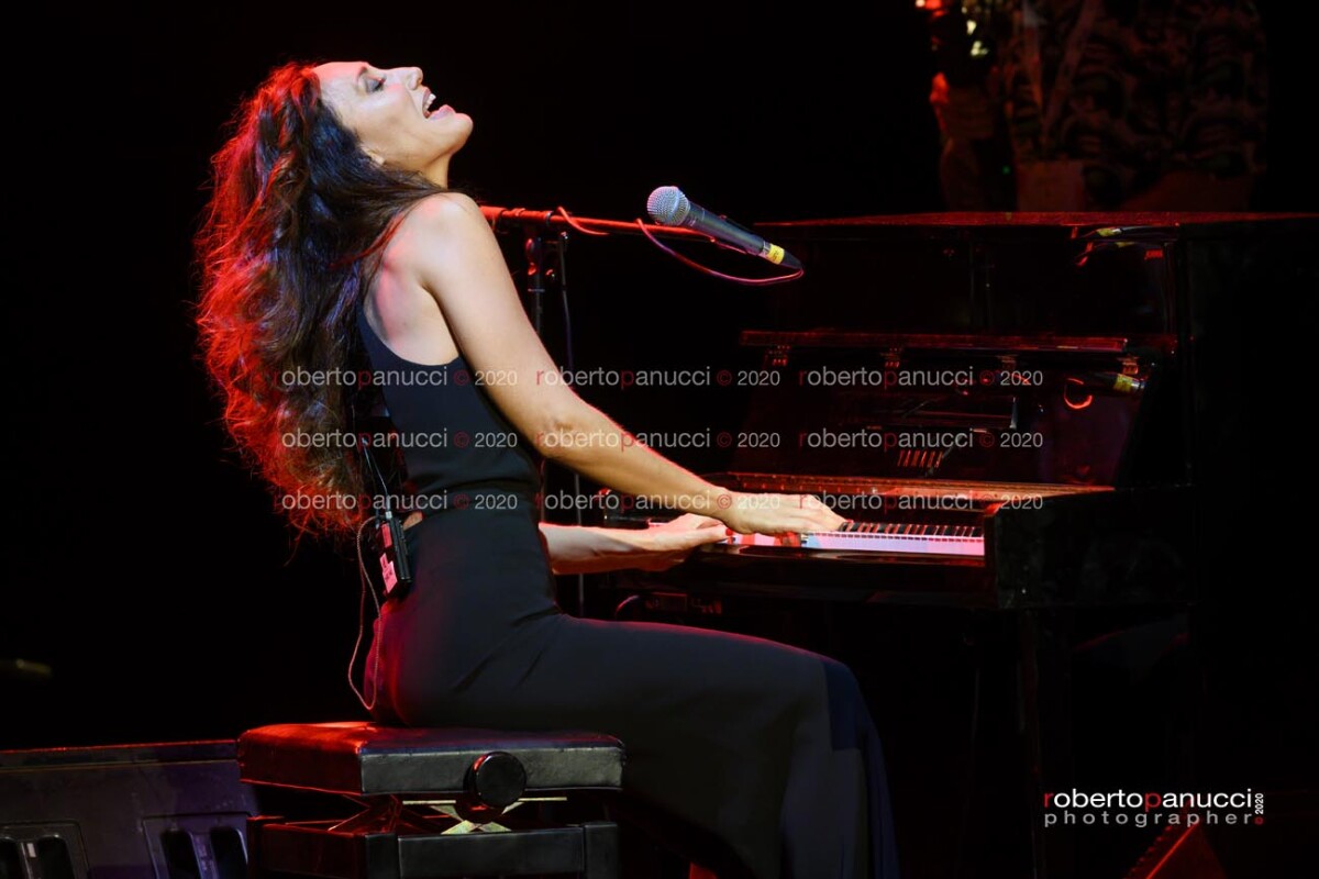 foto concerto Marina Rei - Auditorium Parco della Musica 07-09-2020