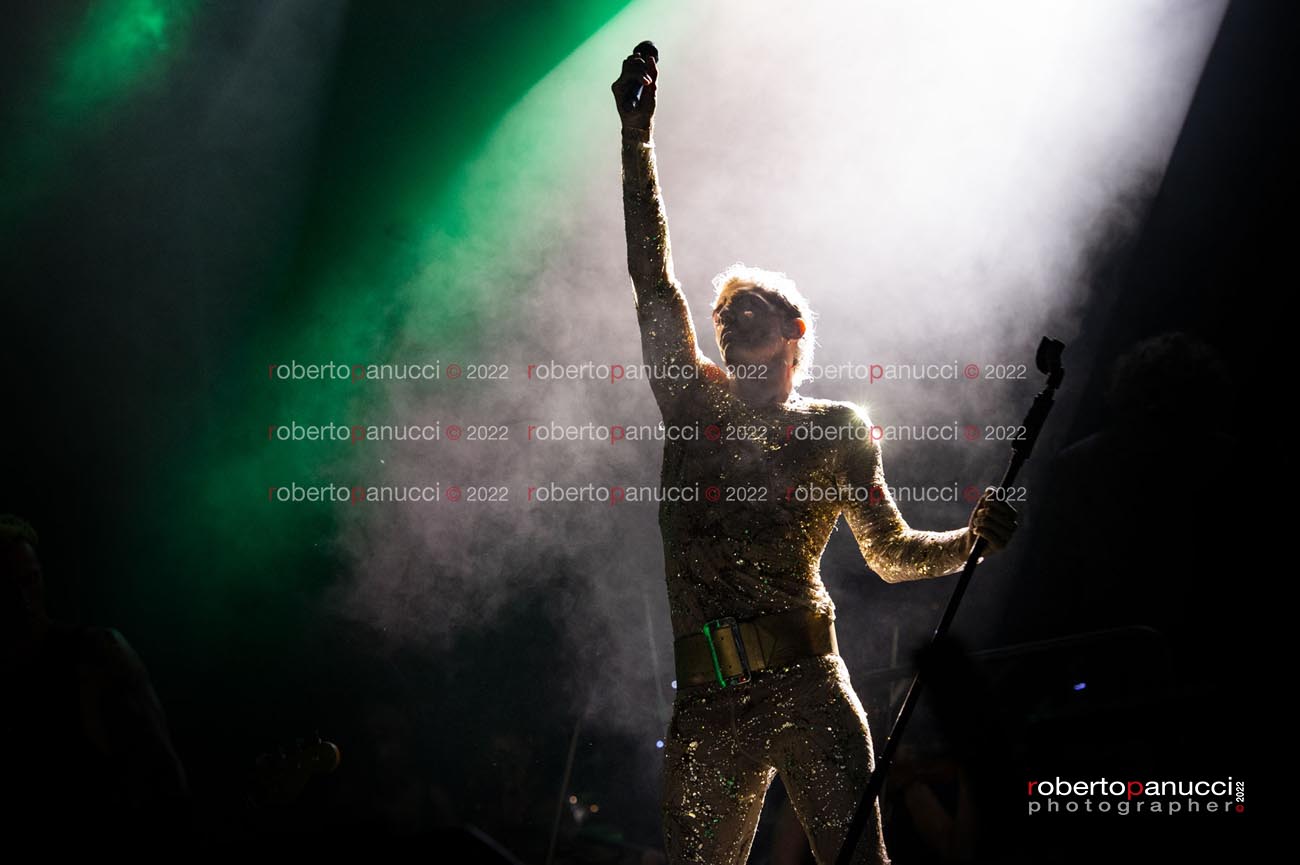foto concerto Achille Lauro feat Coez - Gemitaiz - Rock in Roma 12-07-2022