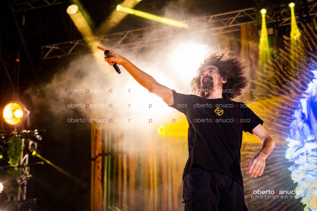 foto concerto Caparezza - Rock in Roma 23-07-2022