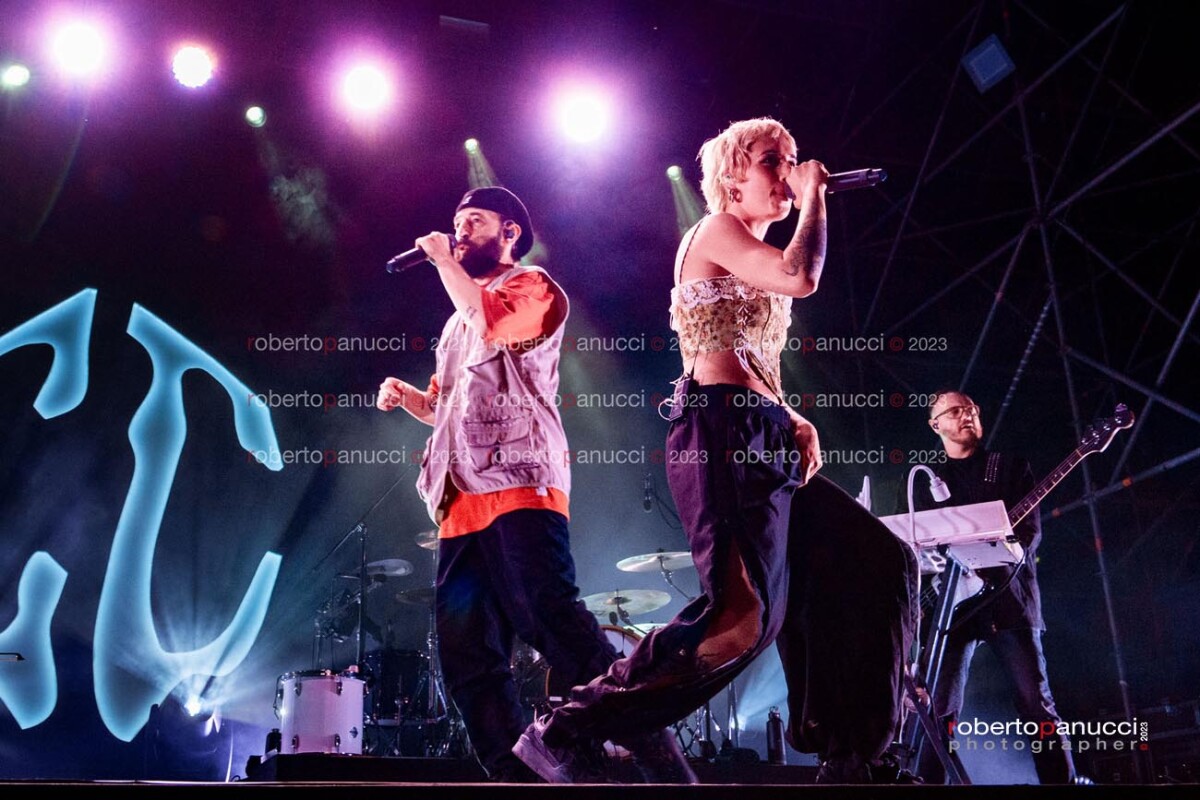 foto concerto Coma Cose - Rock in Roma 27-06-2023
