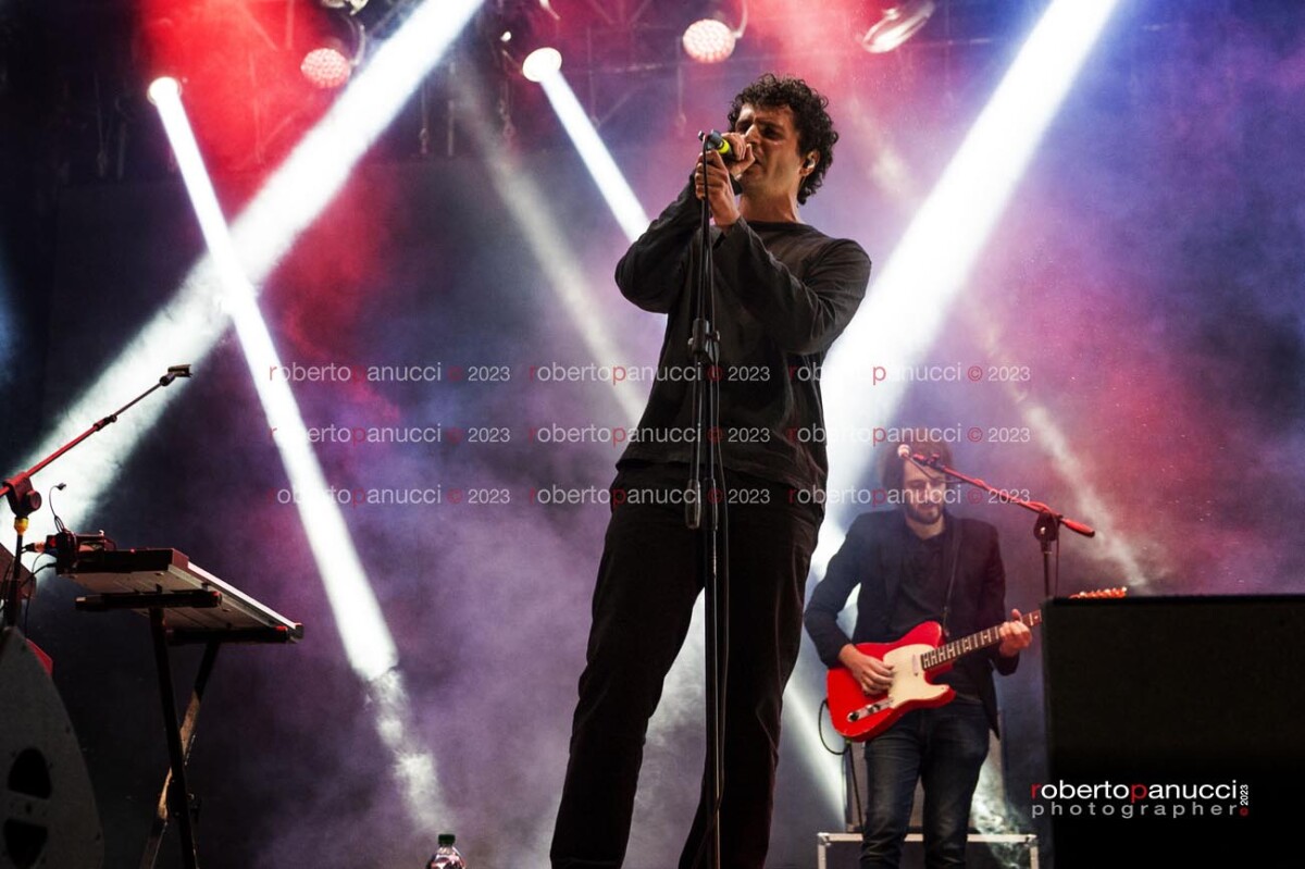 foto concerto Tutti Fenomeni - Spring Attitute Festival 24-09-2023