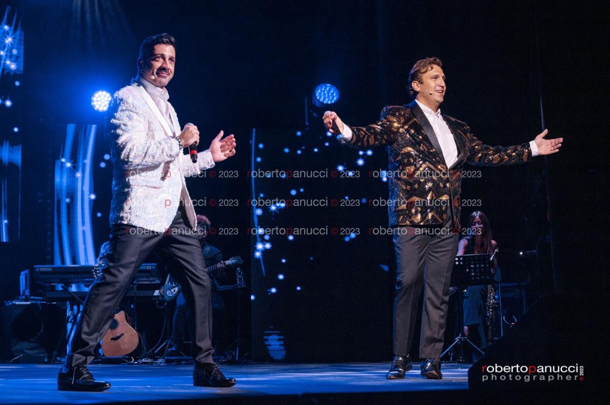 foto spettacolo Pio e Amedeo - Felicissimo Show - Teatro Brancaccio 01-10-2023