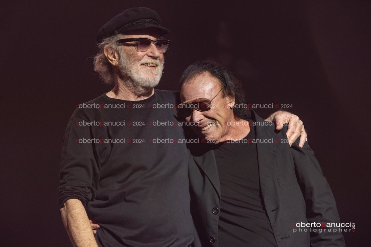 foto concerto Antonello Venditti - Francesco De Gregori - Palazzo dello Sport 23-12-2023