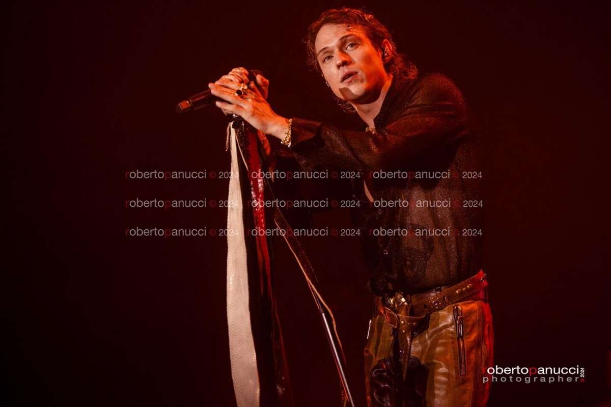 foto concerto Irama - Palazzo dello Sport 23-11-2024