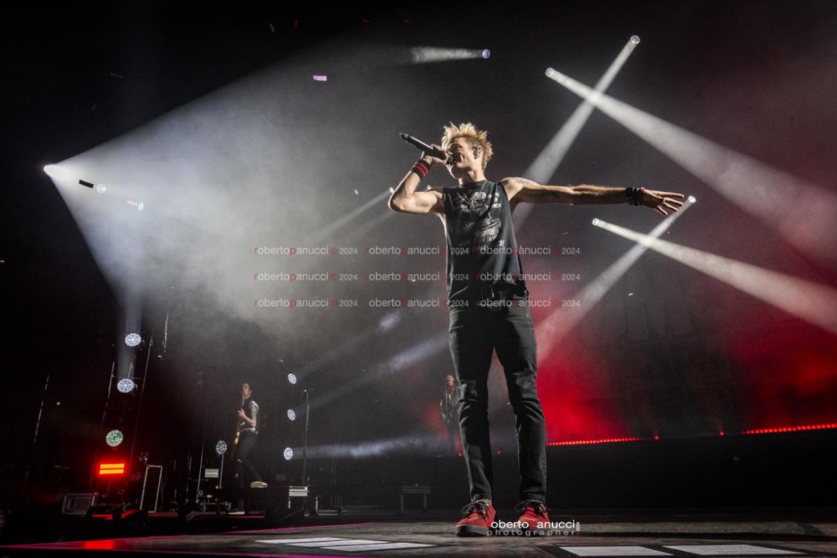 foto concerto Sum 41 - Palazzo dello Sport 17-11-2024