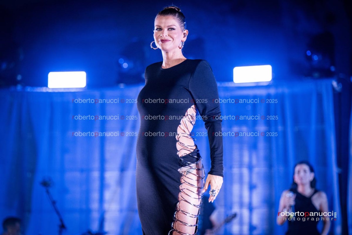 foto concerto Alessandra Amoroso - Terme di Caracalla 11-06-2025