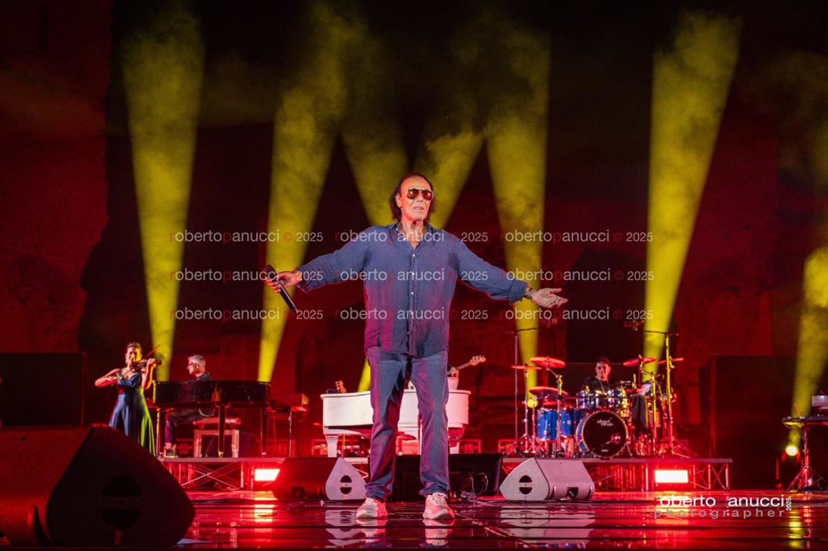 foto concerto Antonello Venditti - Terme di Caracalla 19-06-2025