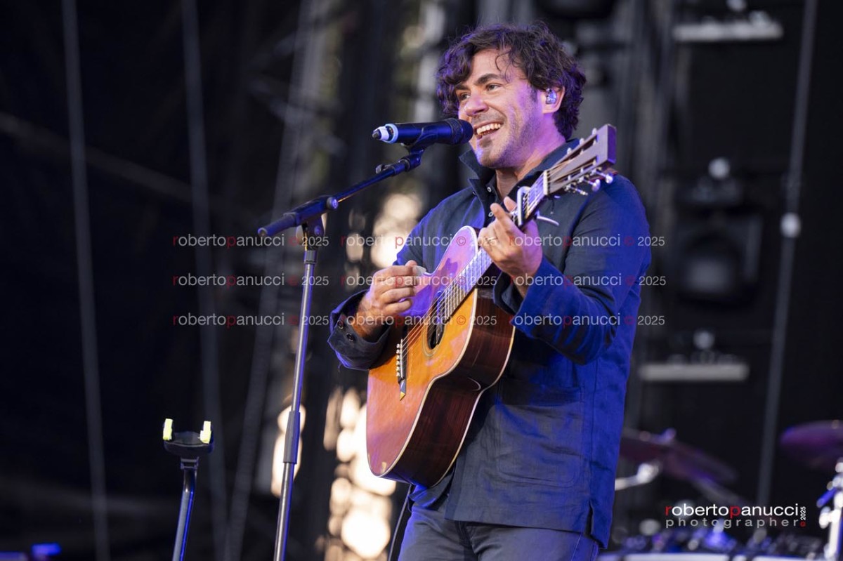 foto concerto Jack Savoretti - Circo Massimo 16-06-2025