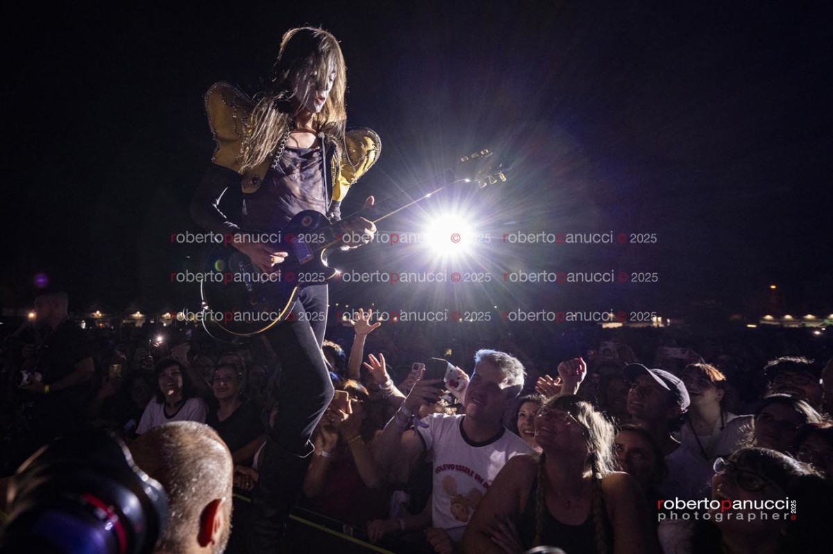foto concerto Lucio Corsi - Rock in Roma 21-06-2025