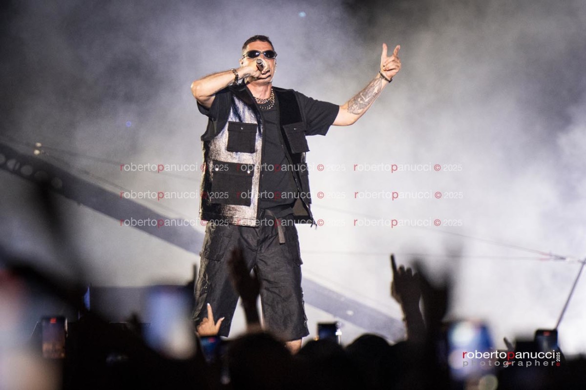 foto concerto Marracash - Stadio Olimpico 30-06-2025