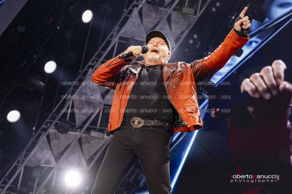 foto concerto Vasco Rossi - Stadio Olimpico 27-06-2025
