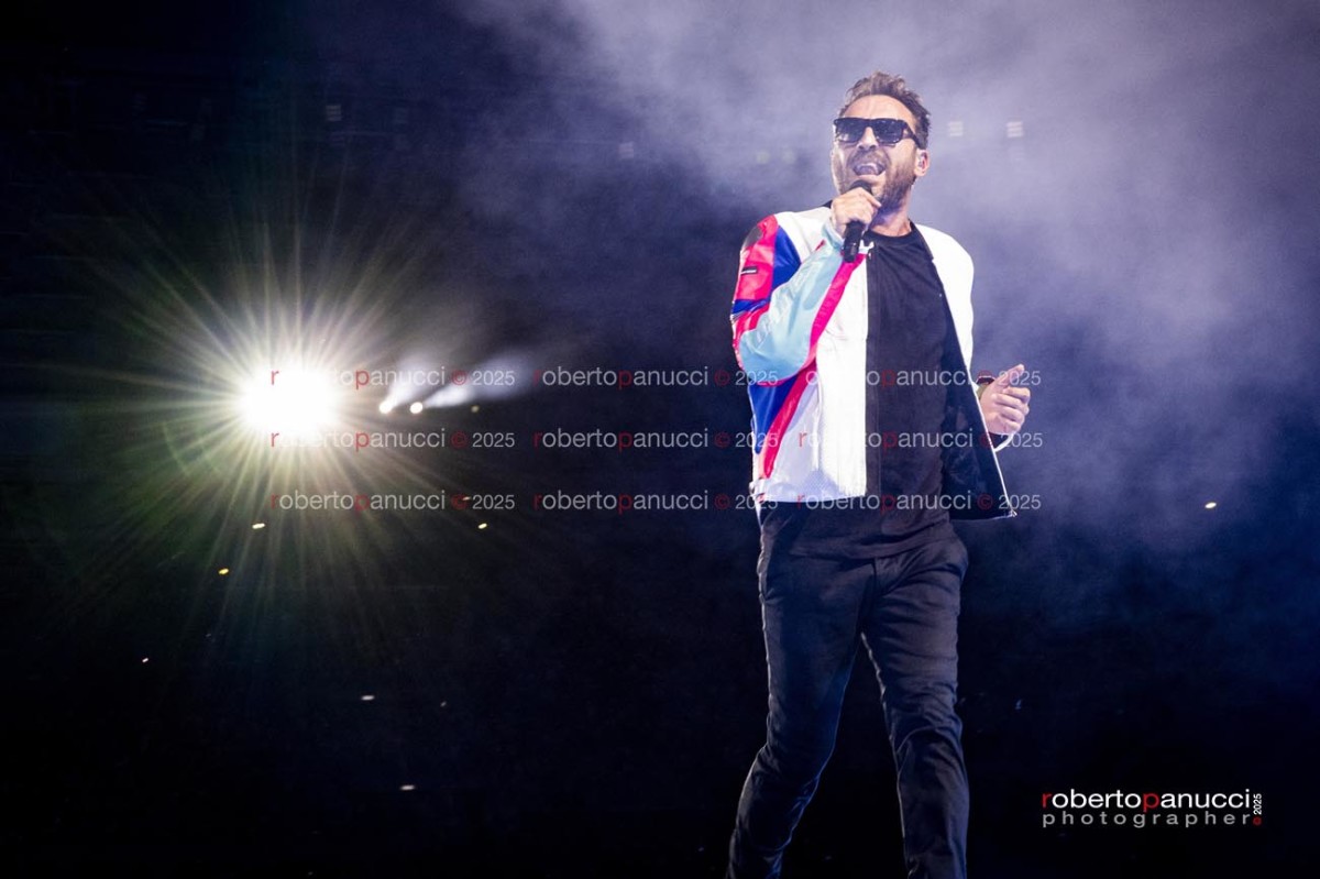 foto concerto Cesare Cremonini - Stadio Olimpico 17-07-2025