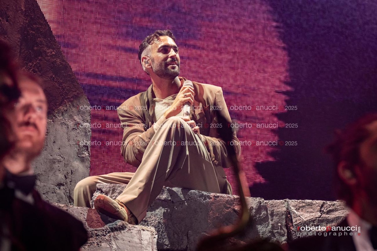 foto concerto Marco Mengoni - Stadio Olimpico 02-07-2025