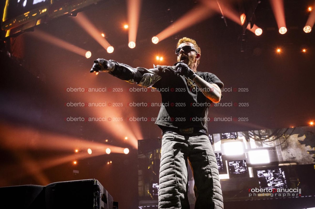 foto concerto Salmo - Palazzo dello Sport 21-10-2025