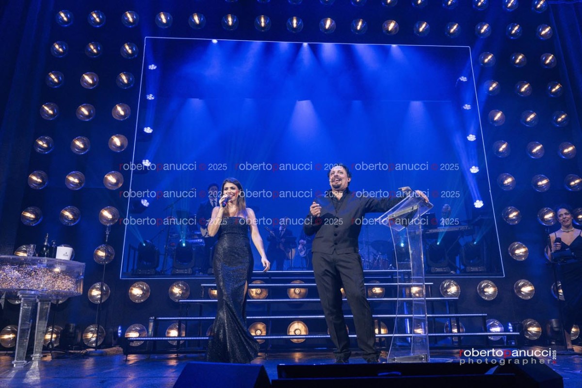 foto spettacolo Enrico Brignano - Teatro Sistina 31-12-2025
